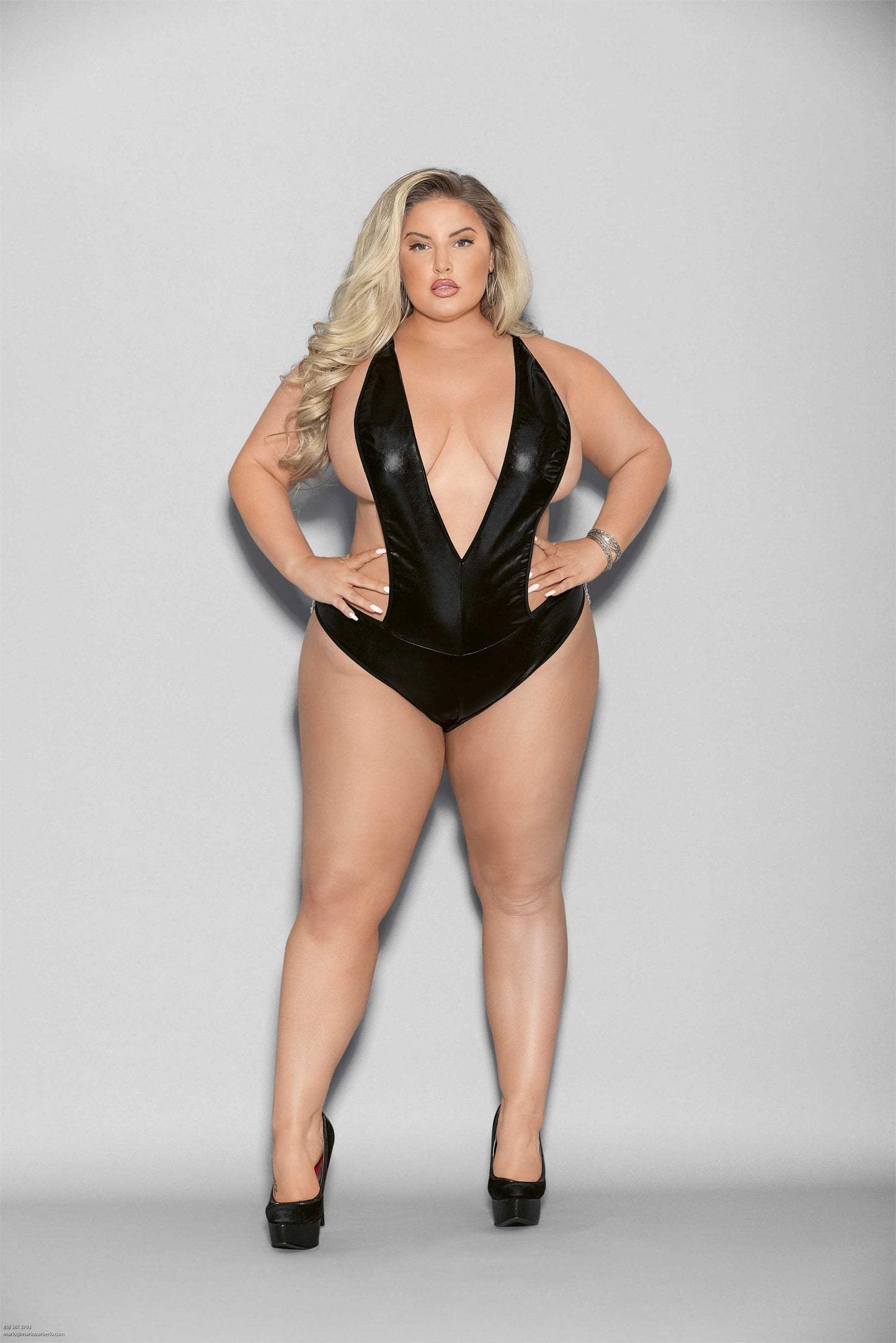 "Liquid Look Chain Back Open Crotch Teddy - Queen Size - Black ES-2123XBLKQ"